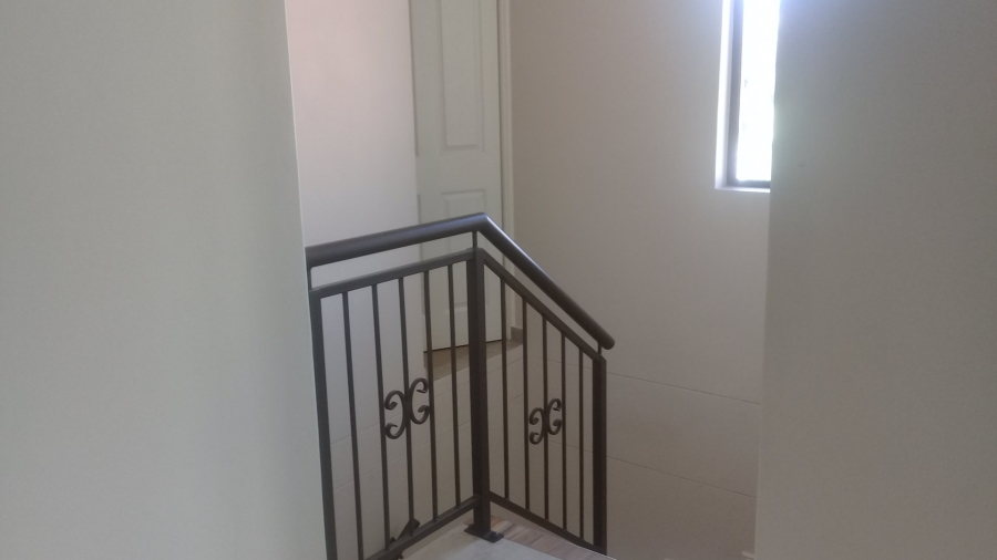 7 Bedroom Property for Sale in Ifafi North West